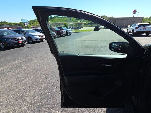 Used 2024 Chevrolet Equinox LT FWD image 12