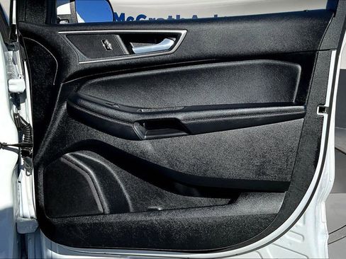 Used 2024 Ford Edge SEL image 28