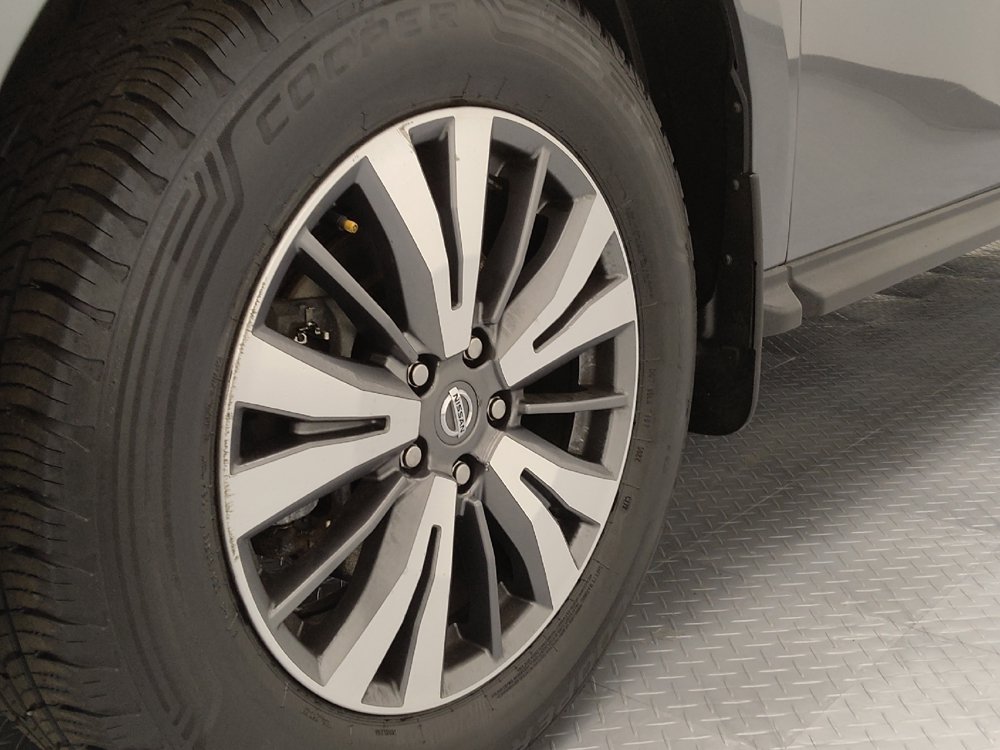 Used 2020 Nissan Pathfinder SV AWD/4WD image 31