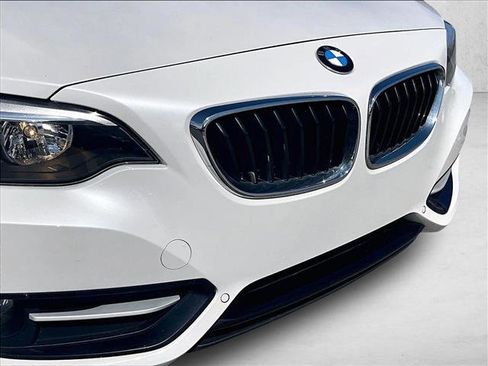 Used 2017 BMW 230i Convertible image 28