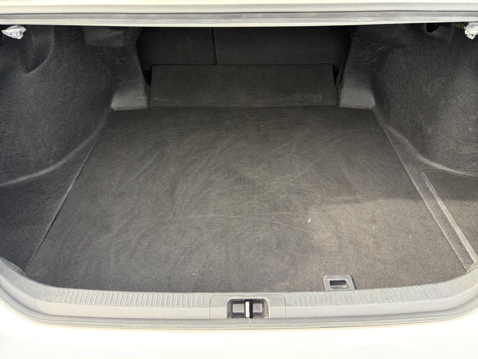 Used 2025 Toyota Camry LE FWD image 26