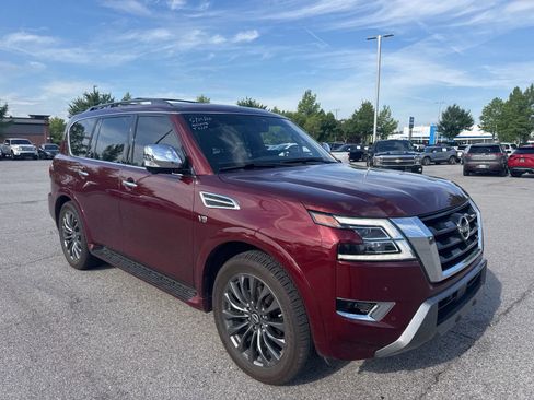 Used 2021 Nissan Armada Platinum w/ Captain's Chairs Package AWD/4WD image 3