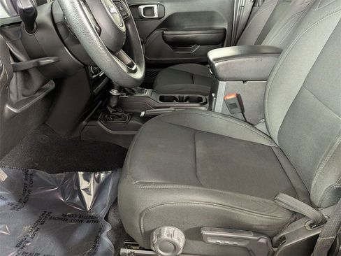 Certified 2018 Jeep Wrangler Unlimited Sport image 12