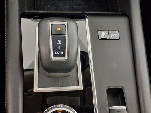 Used 2024 Mitsubishi Outlander SE image 24