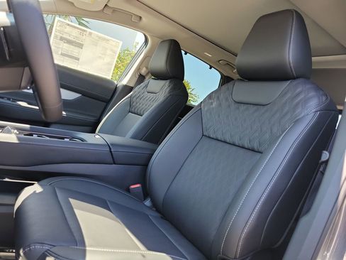 New 2026 Nissan Murano Platinum image 21