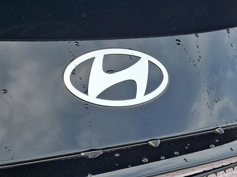 New 2025 Hyundai Ioniq 6 SEL image 18