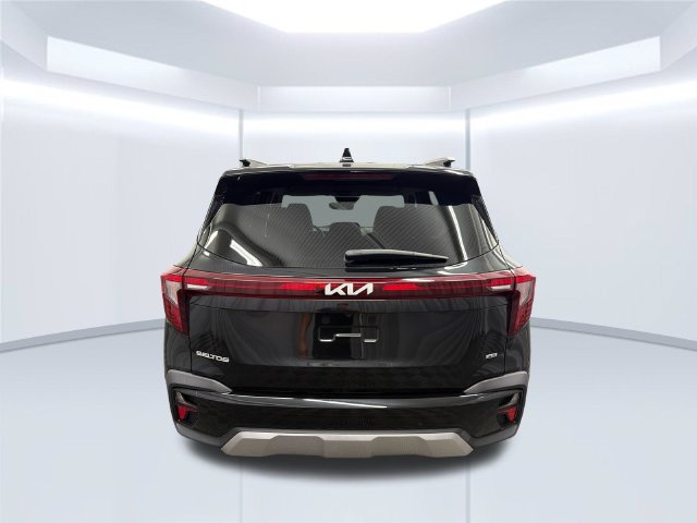 Certified 2025 Kia Seltos S AWD/4WD image 5