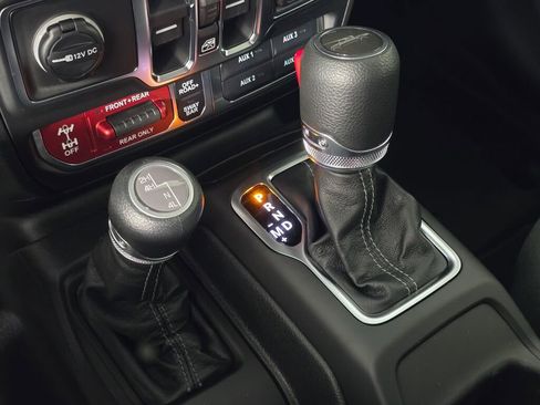 New 2026 Jeep Gladiator Rubicon image 24