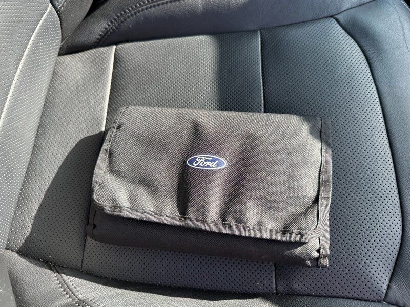 Used 2016 Ford Explorer Limited AWD/4WD image 33
