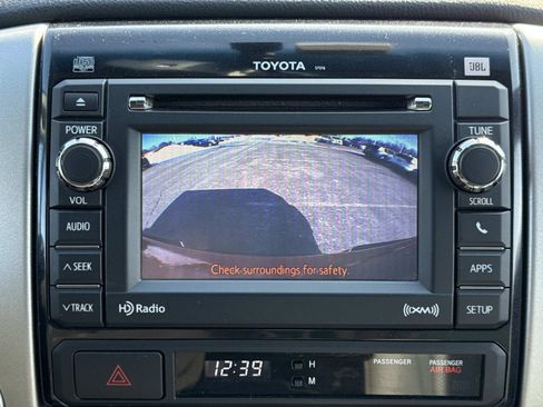 Used 2012 Toyota Tacoma TRD Off-Road image 10