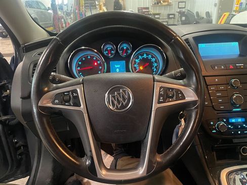 Used 2011 Buick Regal CXL image 7