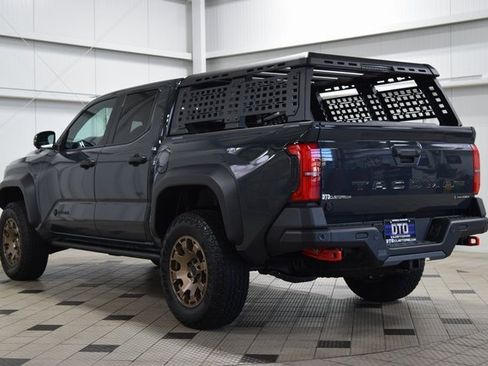 Used 2025 Toyota Tacoma Trailhunter image 6