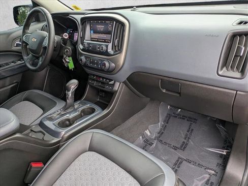 Used 2022 Chevrolet Colorado Z71 AWD/4WD image 19