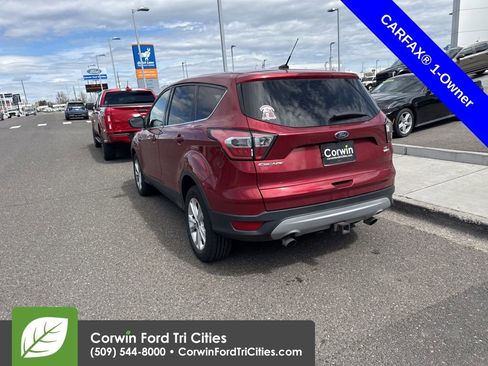 Used 2017 Ford Escape SE image 11
