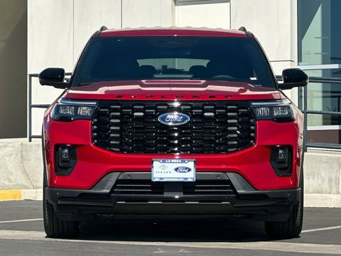 New 2026 Ford Explorer ST-Line w/ Premium Package image 8