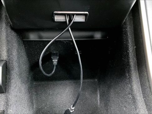 Used 2020 Tesla Model 3 Long Range image 16