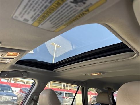 Used 2017 Subaru Outback 2.5i Limited image 25