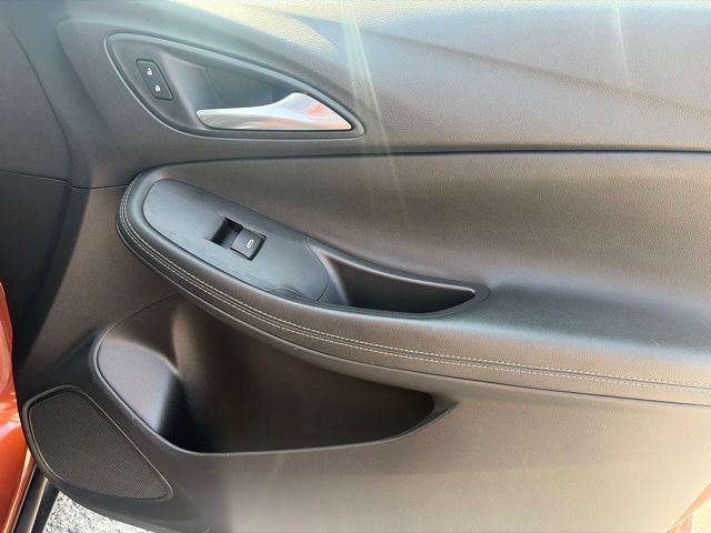 Used 2020 Buick Encore GX Select w/ Advanced Technology Package AWD/4WD image 36