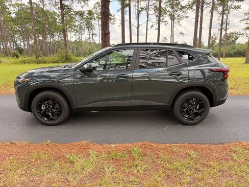 New 2026 Chevrolet Trax LT w/ Driver Confidence Package FWD image 2
