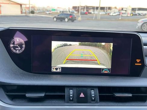 Used 2019 Lexus ES 350 F Sport w/ Accessory Package 2 FWD image 41