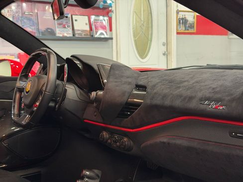 Used 2020 Ferrari 488 Pista Coupe RWD image 26