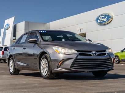 Used 2017 Toyota Camry SE