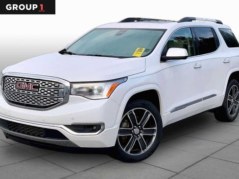 Used 2019 GMC Acadia Denali w/ Technology Package AWD/4WD image 1