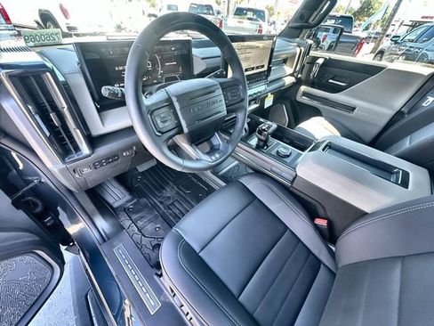 New 2026 GMC Hummer EV 4x4 Crew Cab image 10