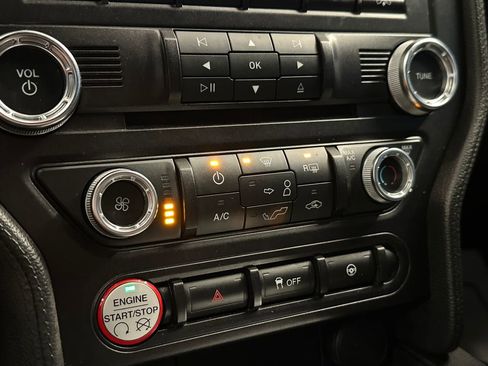 Used 2015 Ford Mustang Coupe RWD image 14
