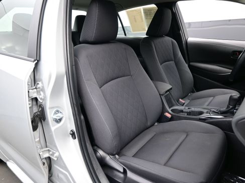 Used 2024 Toyota Corolla LE FWD image 12