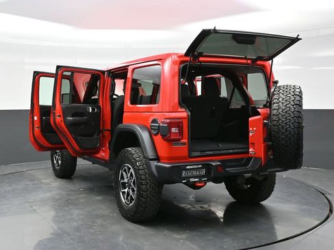 Used 2025 Jeep Wrangler Rubicon image 38