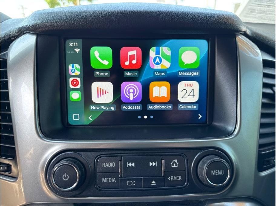 Used 2019 Chevrolet Suburban LT AWD/4WD image 35