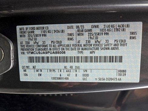 Certified 2023 Ford Escape Platinum AWD/4WD image 28