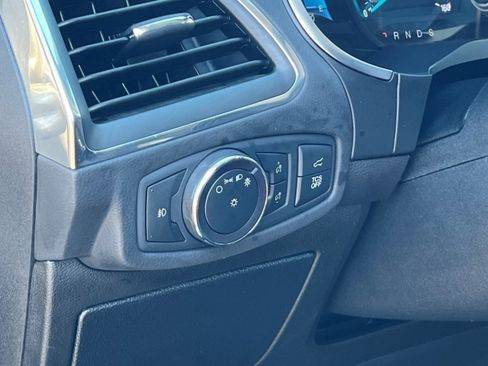 Used 2020 Ford Edge Titanium w/ Equipment Group 301A image 17