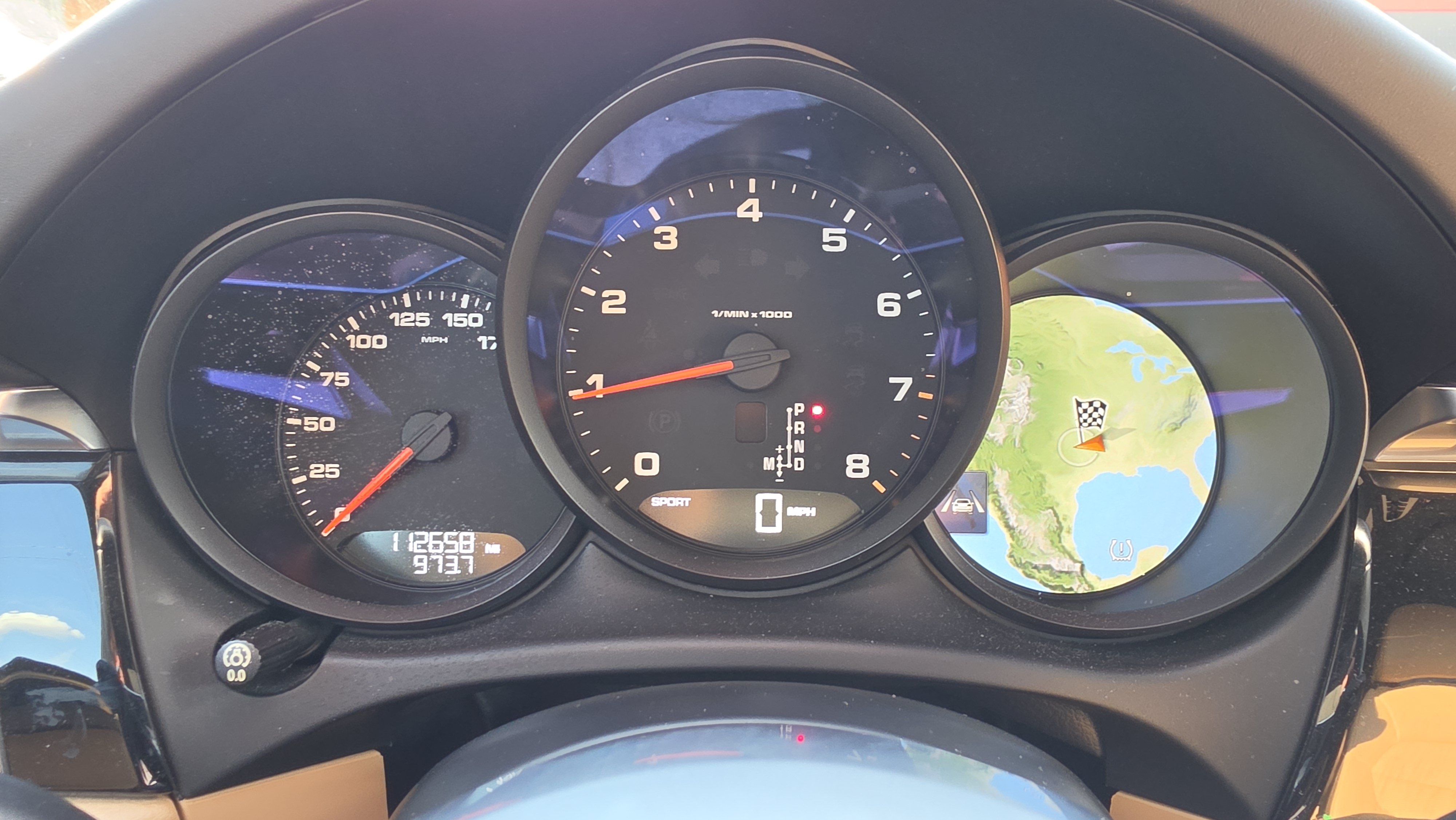Used 2018 Porsche Macan AWD/4WD image 45