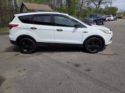 Used 2014 Ford Escape S w/ Equipment Group 101B FWD image 7