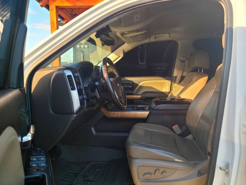 Used 2016 Chevrolet Silverado 1500 LTZ w/ LTZ Plus Package image 18