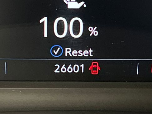 Used 2025 Cadillac XT6 Premium Luxury image 54