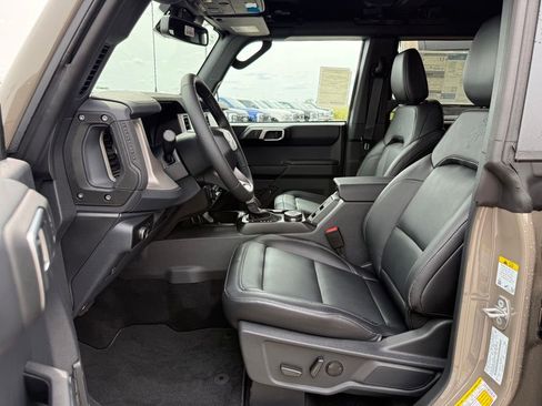 New 2026 Ford Bronco Outer Banks AWD/4WD image 5