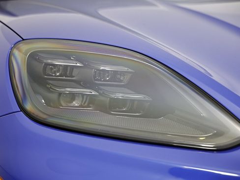 New 2025 Porsche Cayenne GTS image 16