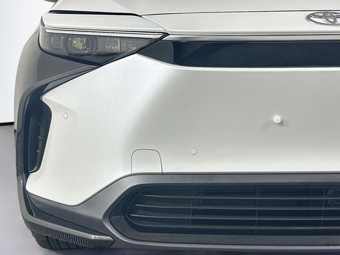 Used 2025 Toyota bZ4X FWD w/ Weather Package image 16