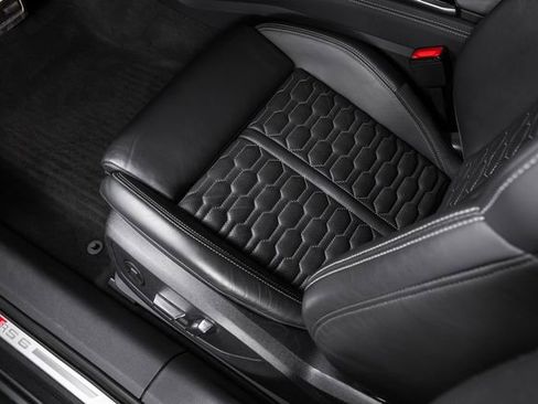Used 2022 Audi RS 6 AWD/4WD image 20