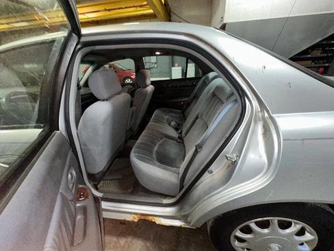 Used 2005 Buick Century Custom FWD image 22