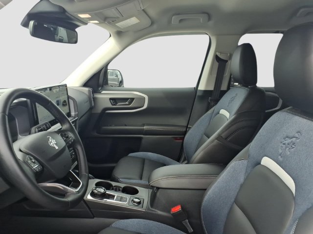 Used 2025 Ford Bronco Sport Outer Banks AWD/4WD image 7