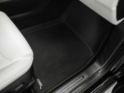 Used 2020 Tesla Model X Long Range AWD image 27