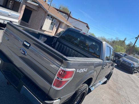 Used 2014 Ford F150 XLT w/ XLT Chrome Package image 44