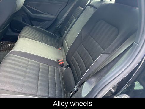 Used 2019 Volkswagen Jetta GLI FWD image 13