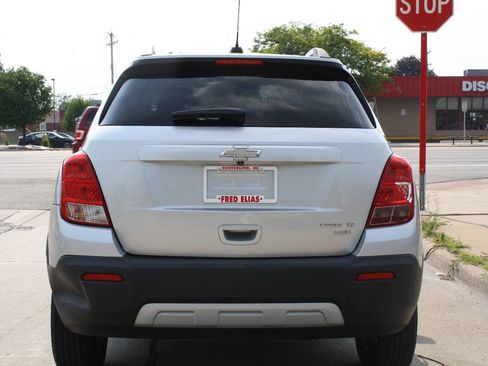 Used 2015 Chevrolet Trax LT w/ LT Sun and Sound Package AWD/4WD image 5