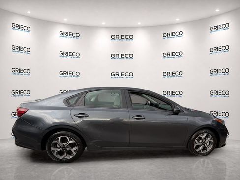 Used 2019 Kia Forte LXS FWD image 8