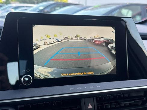 New 2026 Toyota Prius Plug-In Hybrid FWD image 21